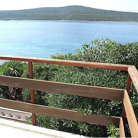 Beach Holiday Sipa Apartman Rivanj