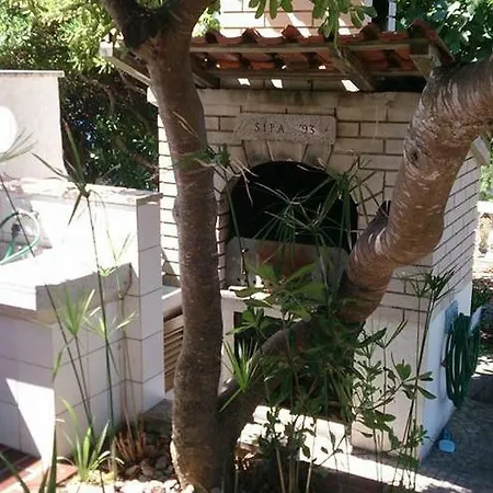 Beach Holiday Sipa Apartman Rivanj