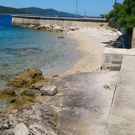 Beach Holiday Sipa Rivanj